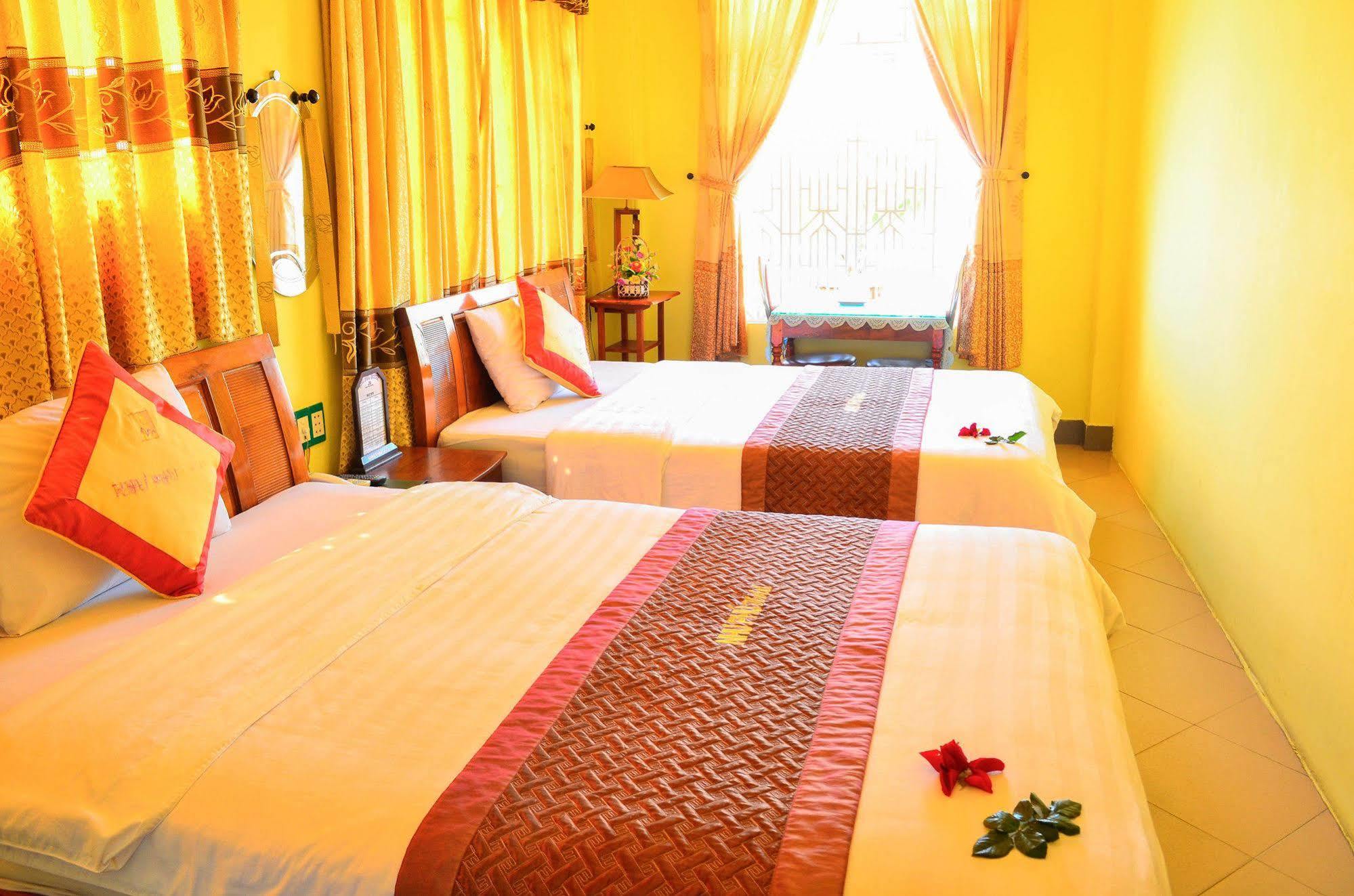 Nhu Phu Hotel Hue Exterior foto